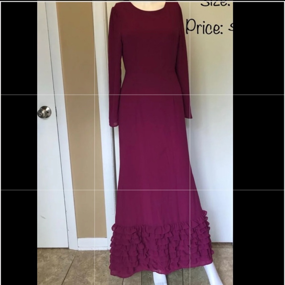 Mermaid deep color gorgeous gown